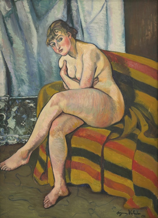 VALADON SUZANNE NUDE SITTING ON SOFA 1916