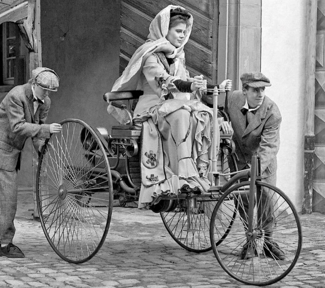  BERTHA BENZ VENTURED OUT TO INTRODUCE WORLD TO HER HUSBAND KARL S CREATION 1888
